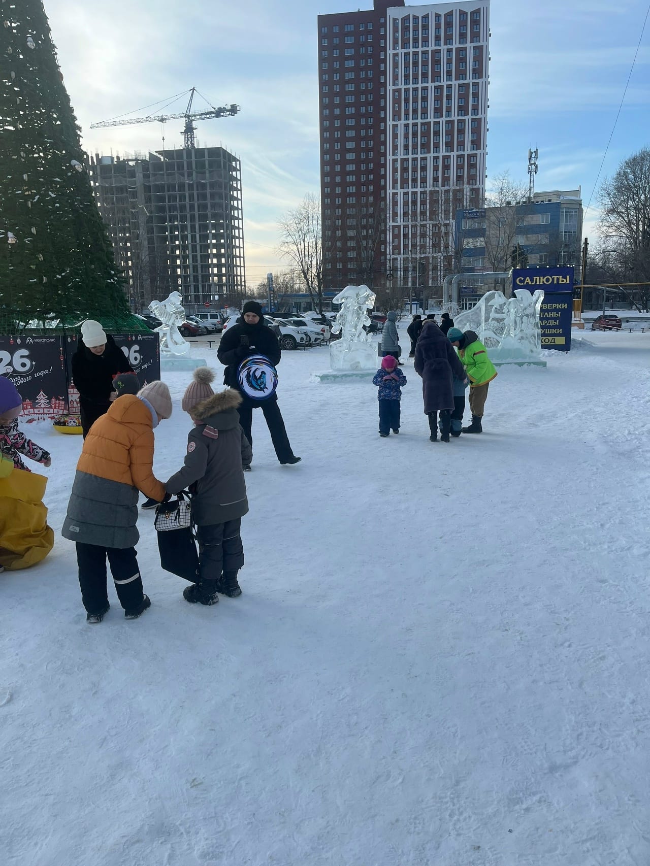 Ледовый городок «Пластилиновая ворона» 